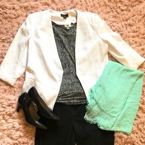 Black & White Fluttersleeve Top